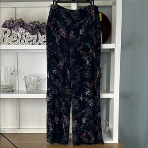 Bundle 5 items @ 10$, pay only 30$ - 2 items free!  Navy Floral Wide Leg Pants